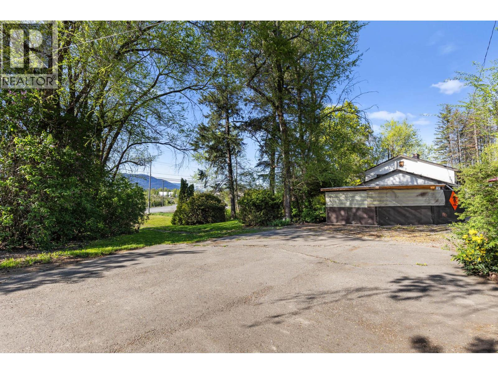  772 Otter Lake Cross Road, Spallumcheen