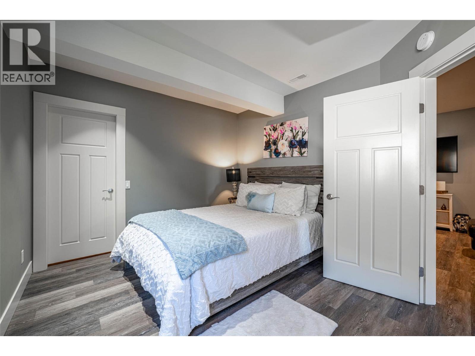 6905 Foothills Drive, Vernon