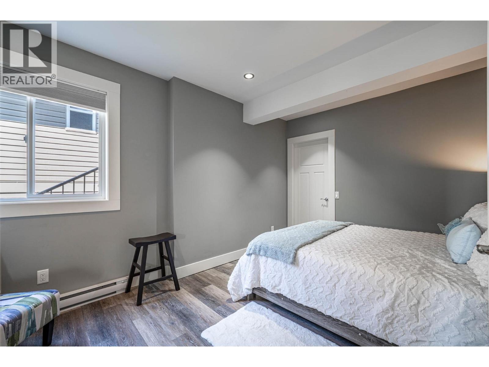 6905 Foothills Drive, Vernon