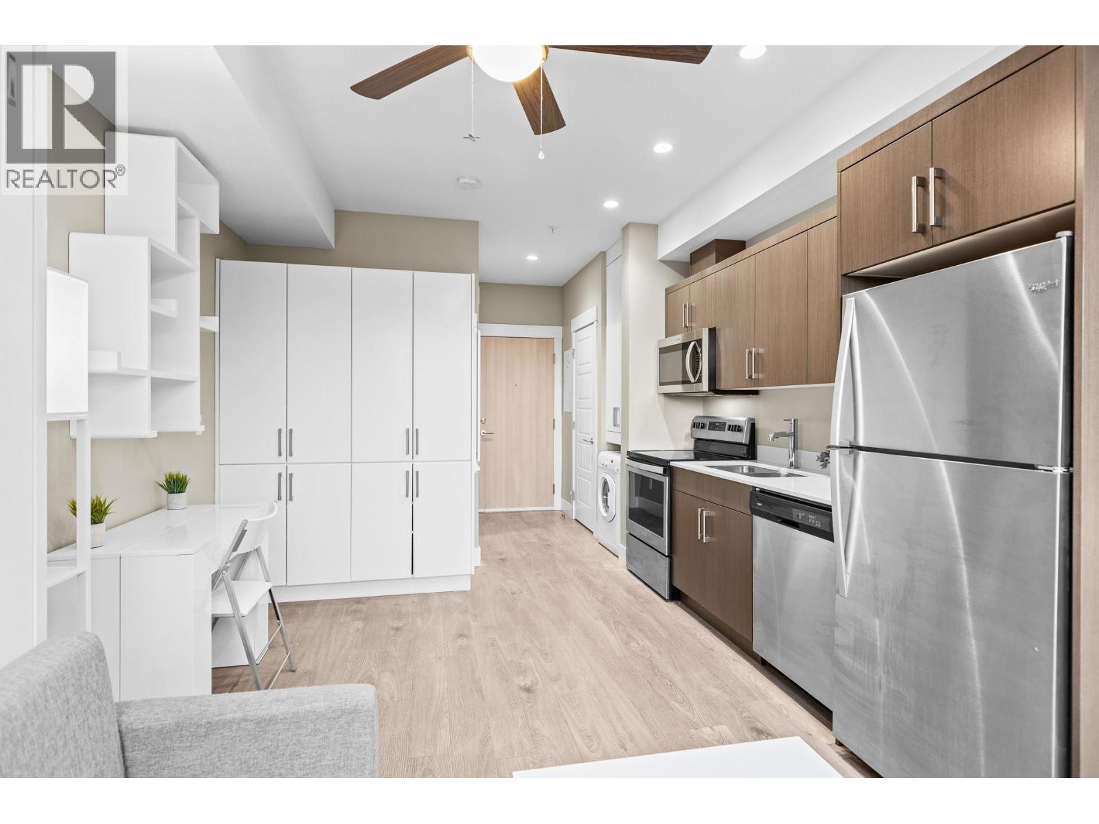 #430 925 Leon Avenue - 8
