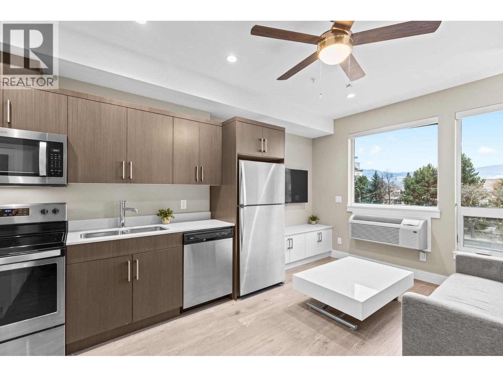 #430 925 Leon Avenue - 4