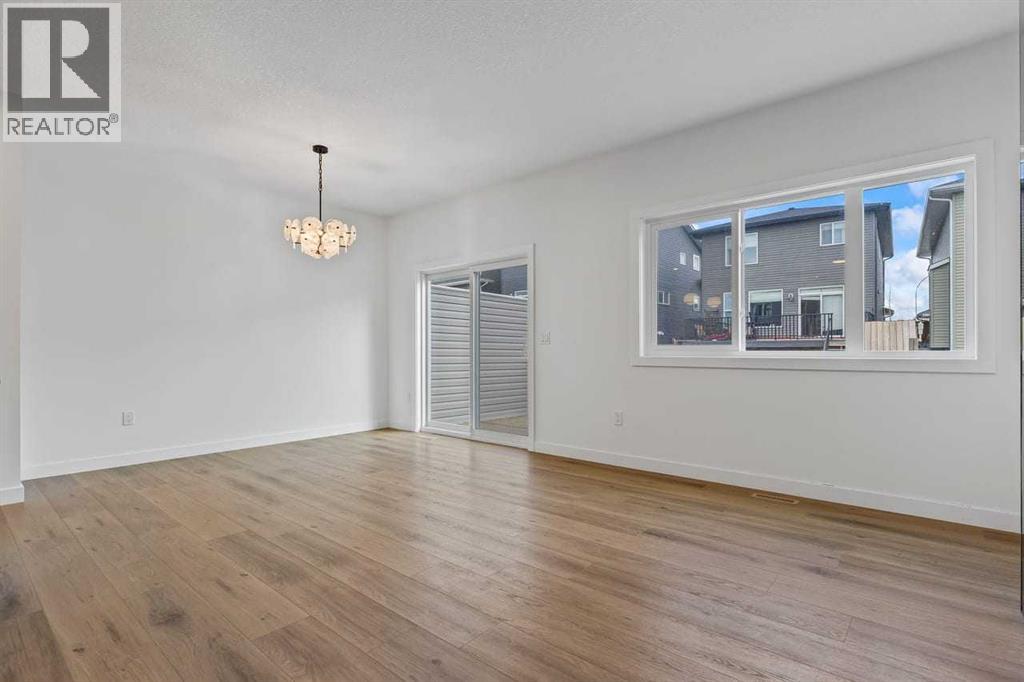 90 Heritage Circle, Cochrane