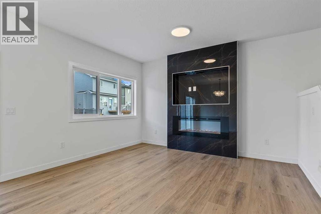 90 Heritage Circle, Cochrane