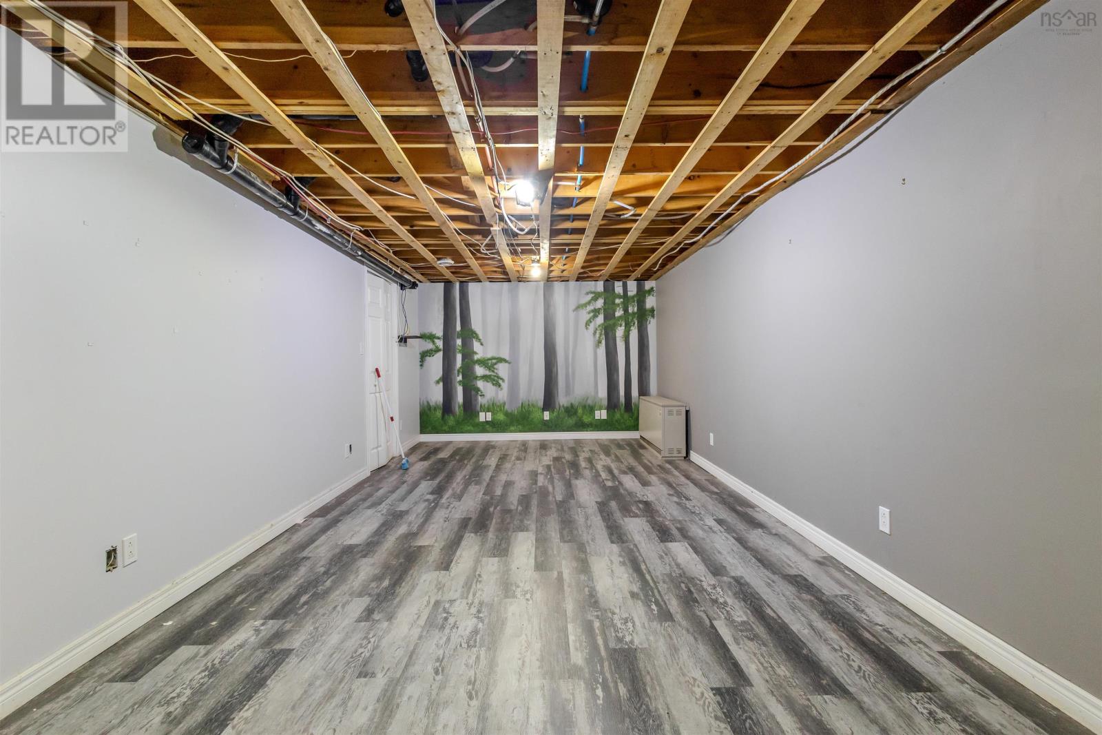 Property 33 of 41 of 103 Paradise Road