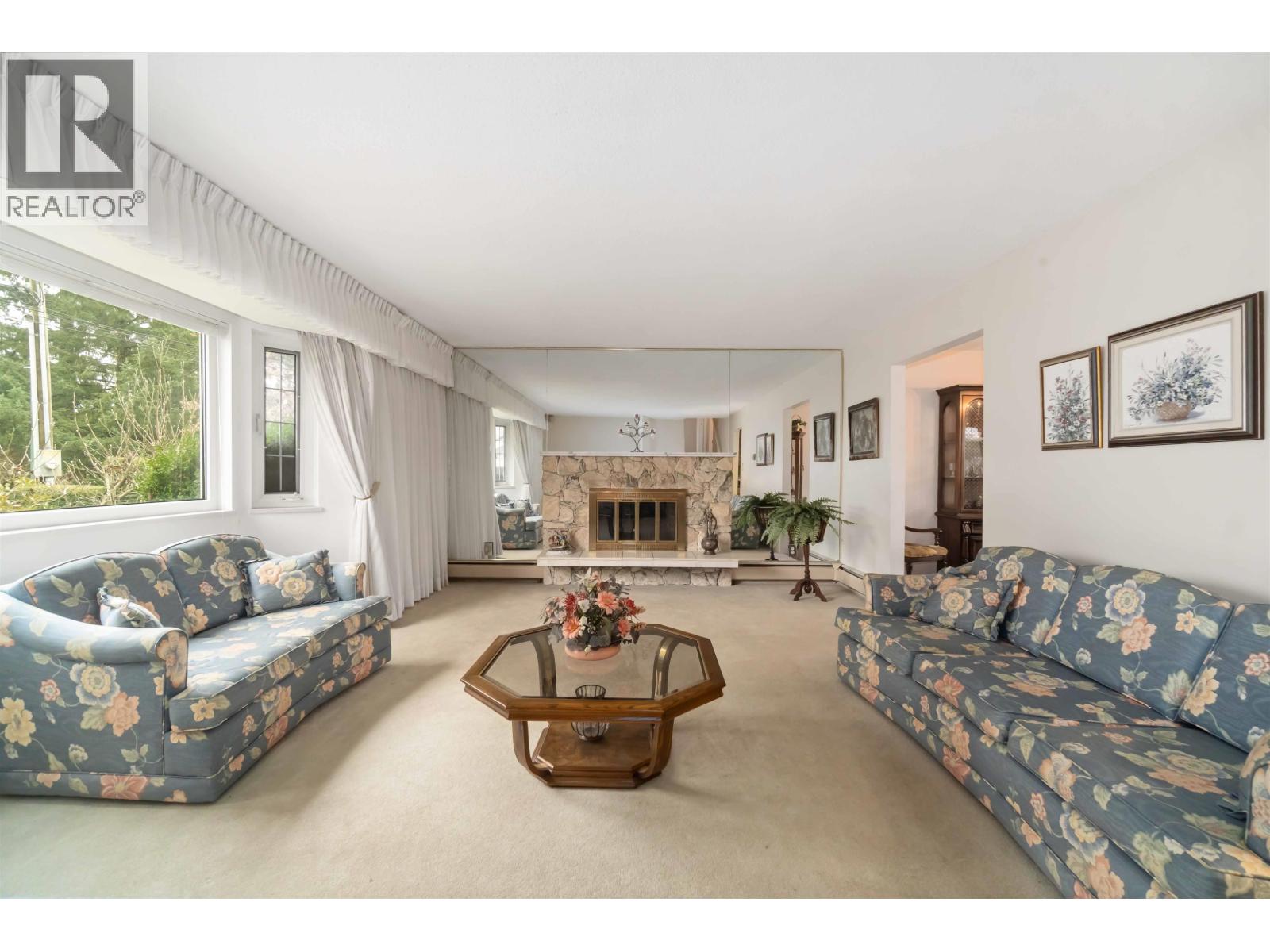 814 KELVIN STREET, Coquitlam