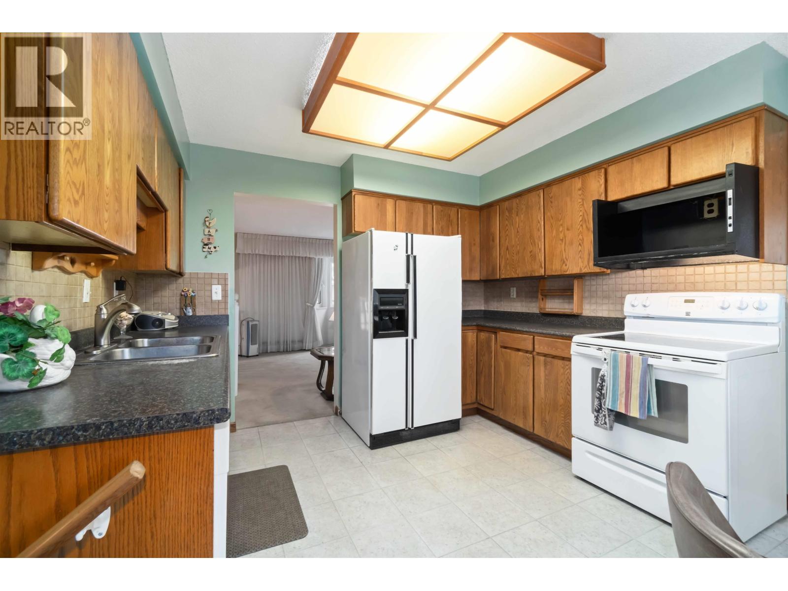 814 KELVIN STREET, Coquitlam