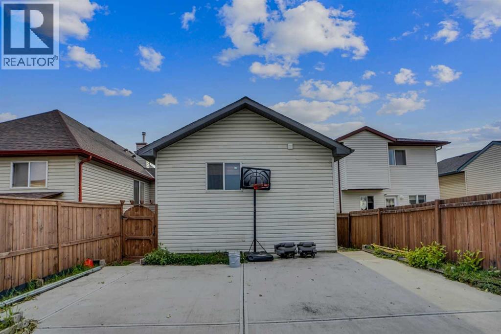 Single Family House Bi-level for Sale in  Taracove Estate Drive NE Taradale Calgary 