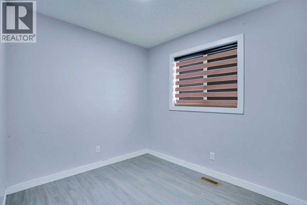 Single Family House Bi-level for Sale in  Taracove Estate Drive NE Taradale Calgary 