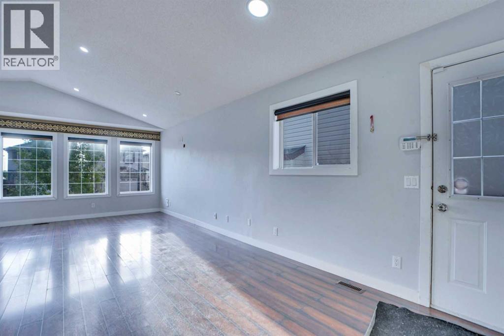 Single Family House Bi-level for Sale in  Taracove Estate Drive NE Taradale Calgary 