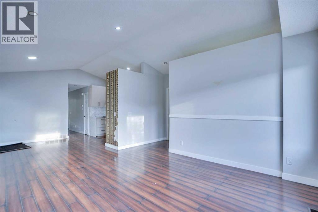 Single Family House Bi-level for Sale in  Taracove Estate Drive NE Taradale Calgary 