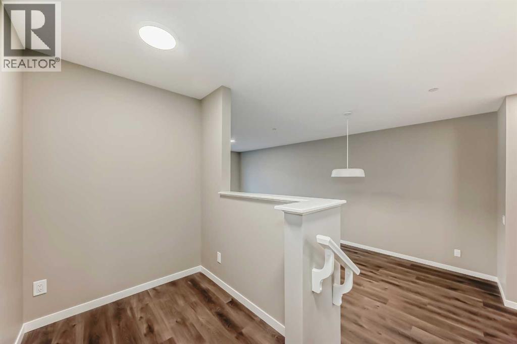 Single Family House for Sale in  Hotchkiss Drive SE Hotchkiss Calgary 