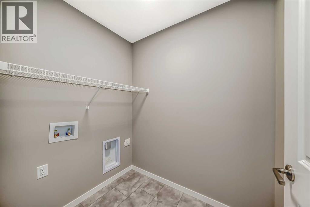 Single Family House for Sale in  Hotchkiss Drive SE Hotchkiss Calgary 