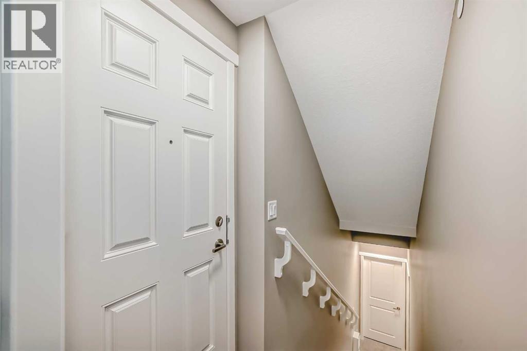 Single Family House for Sale in  Hotchkiss Drive SE Hotchkiss Calgary 