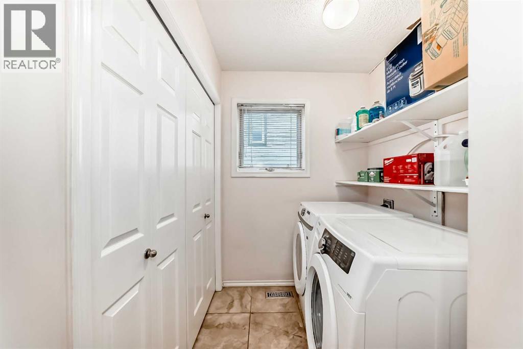 Single Family House for Sale in  Macewan Drive NW MacEwan Glen Calgary 