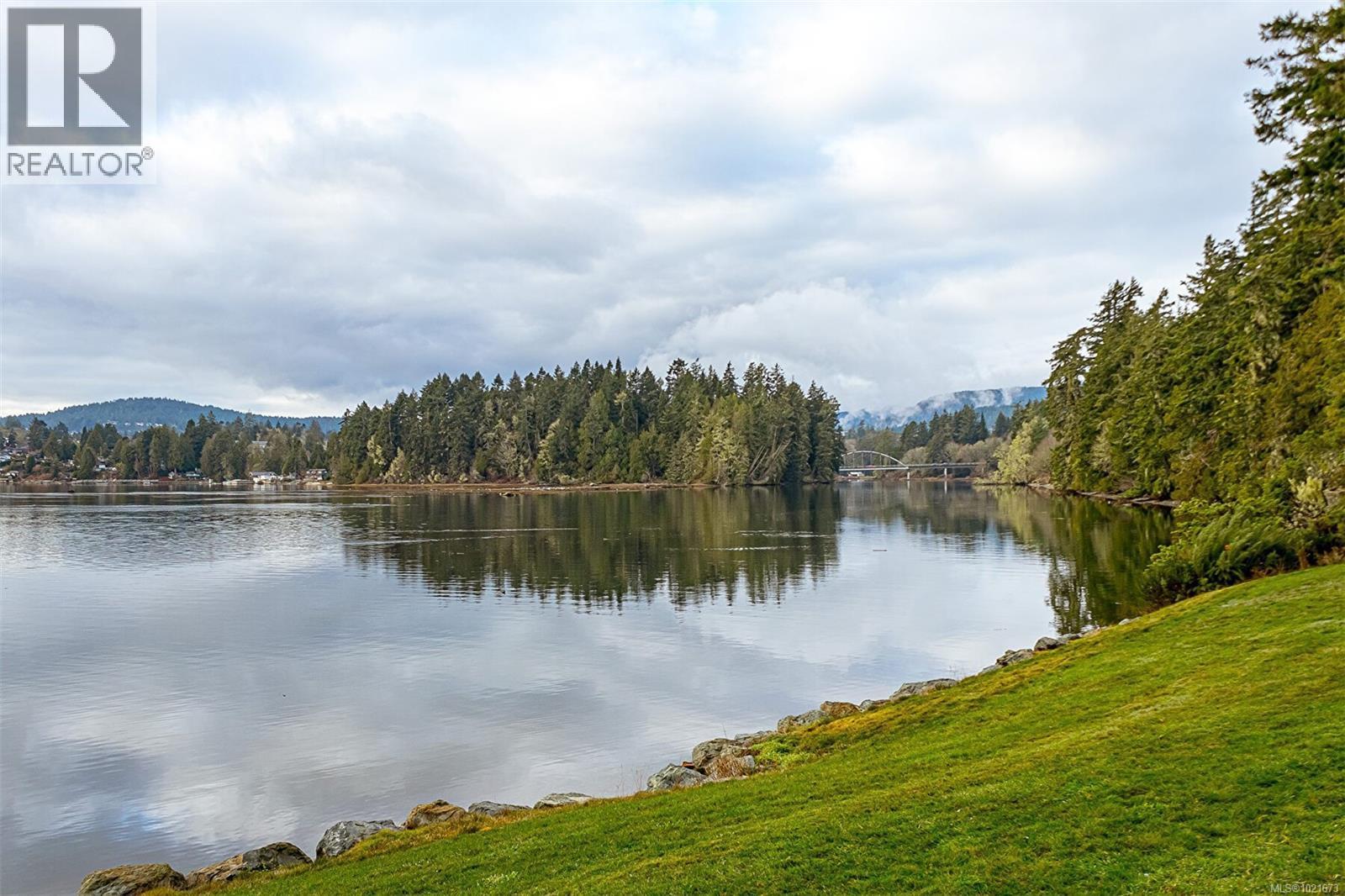 1996 Glenidle Rd, Sooke