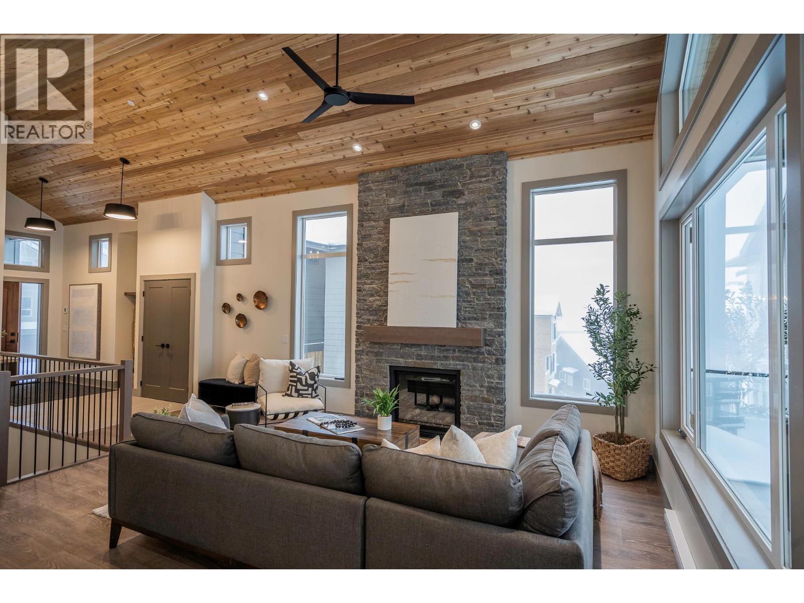 215B Grizzly Ridge Trail, Big White