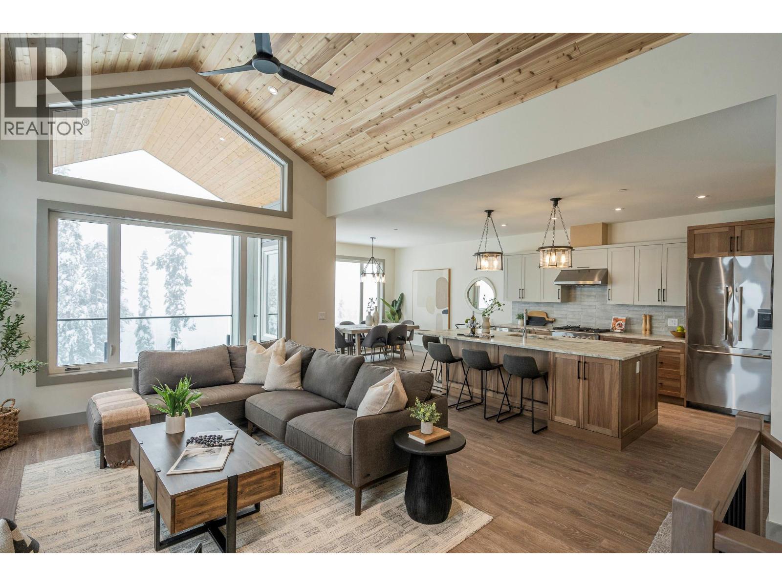 215B Grizzly Ridge Trail, Big White