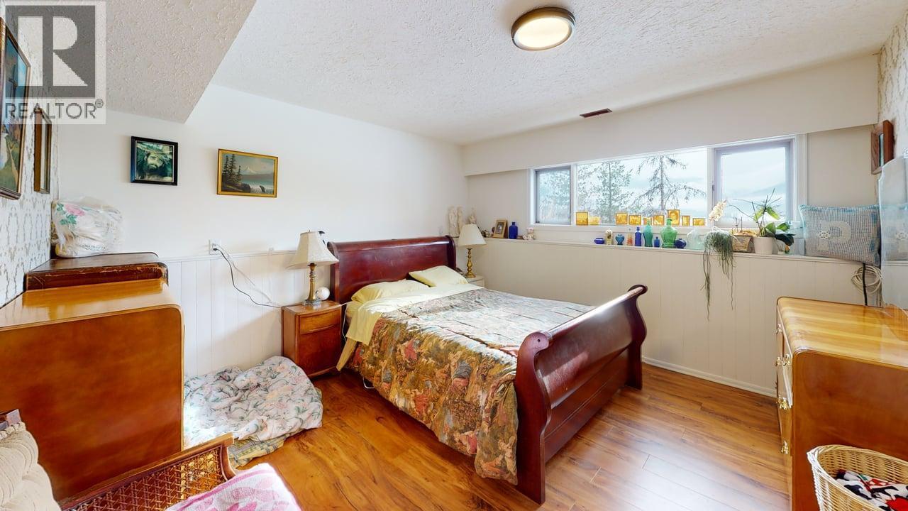 2545 6 Highway - 36