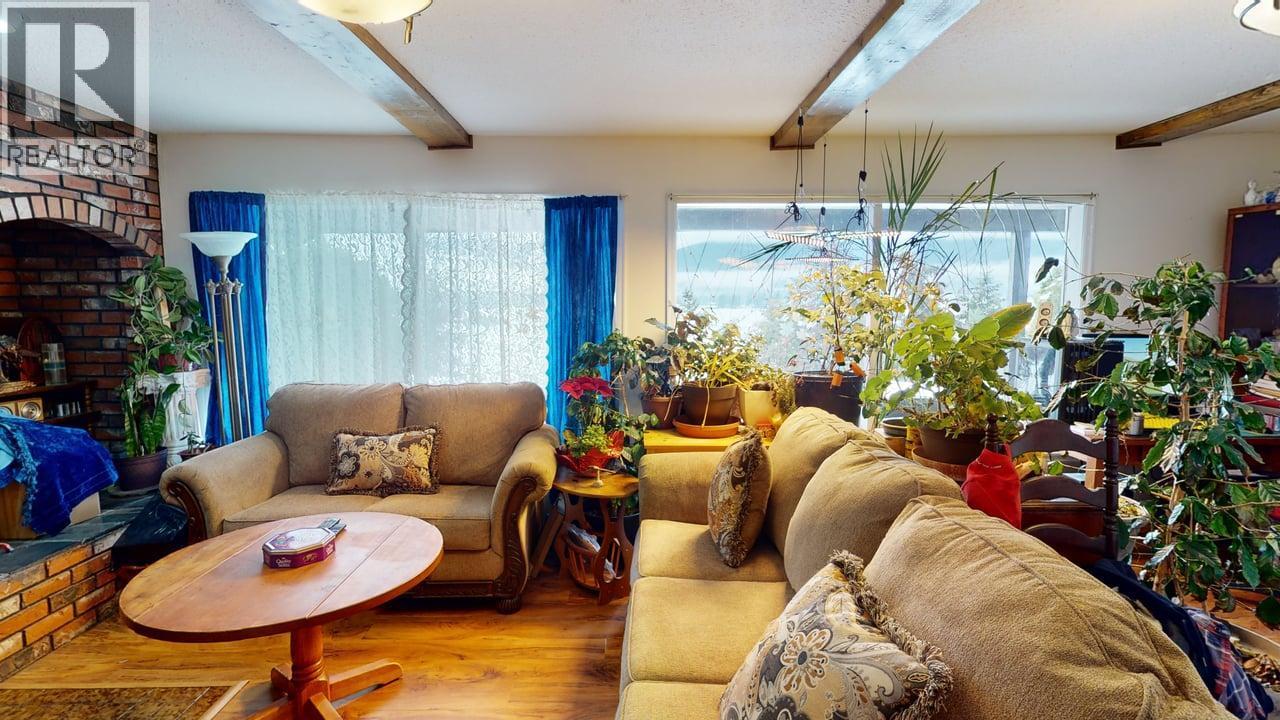 2545 6 Highway, Lumby