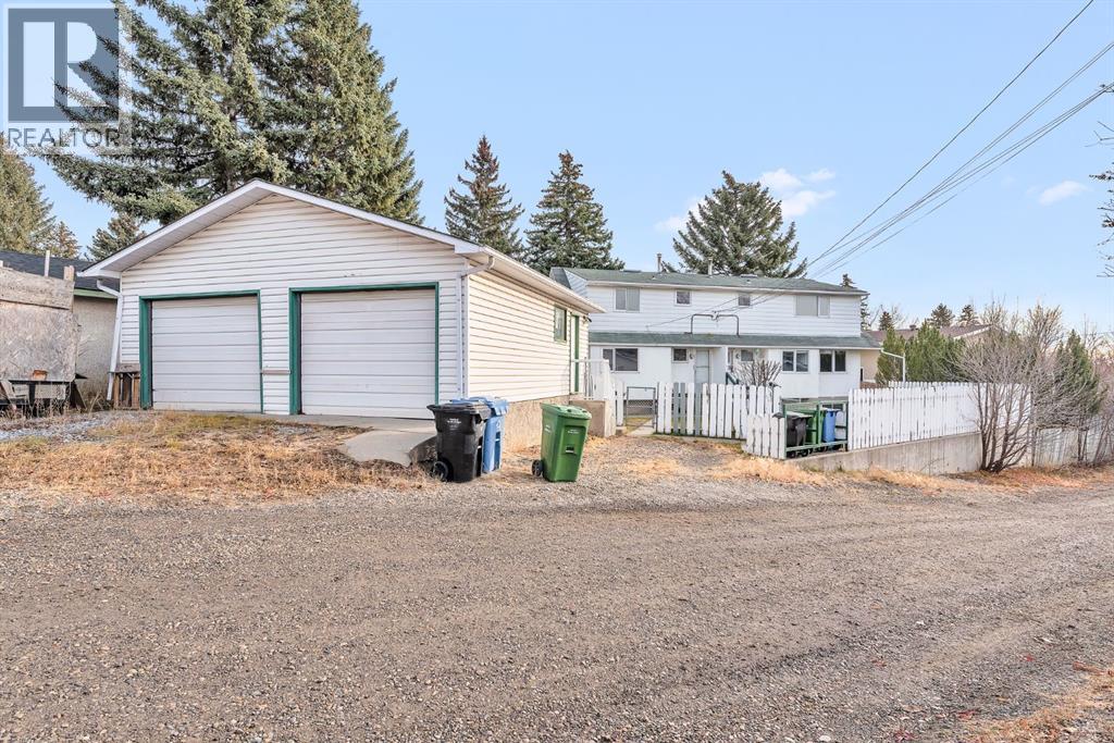 Multi-family House for Sale in  &  Dalton Bay NW Dalhousie Calgary 