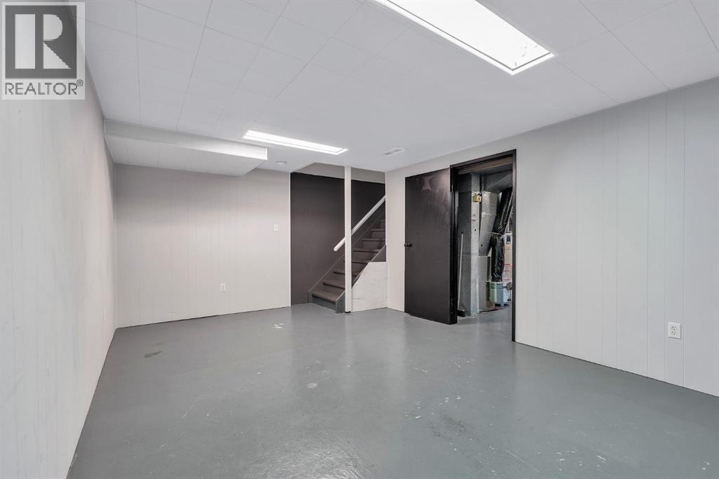 Multi-family House for Sale in  &  Dalton Bay NW Dalhousie Calgary 