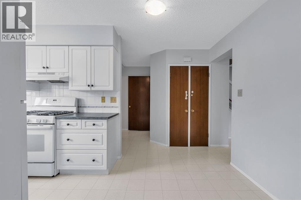 Multi-family House for Sale in  &  Dalton Bay NW Dalhousie Calgary 