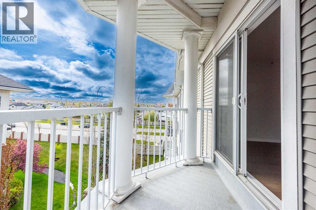 Single Family House for Sale in   Country Village Manor NE Country Hills Village Calgary 