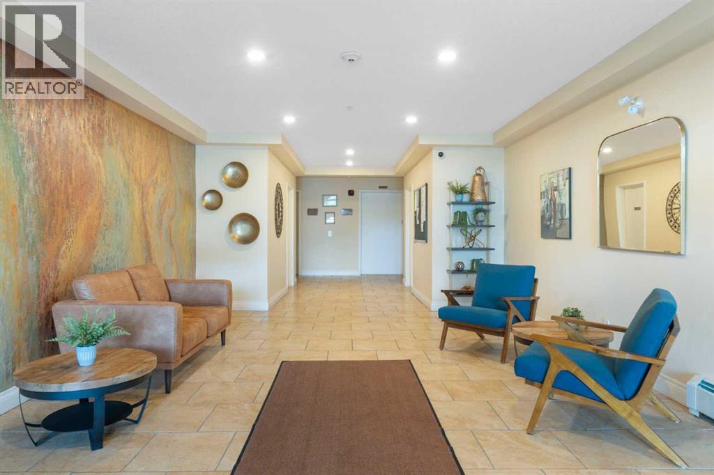 Single Family House for Sale in   Tuscany Boulevard NW Tuscany Calgary 