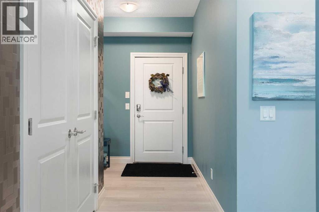 Single Family House for Sale in   Tuscany Boulevard NW Tuscany Calgary 