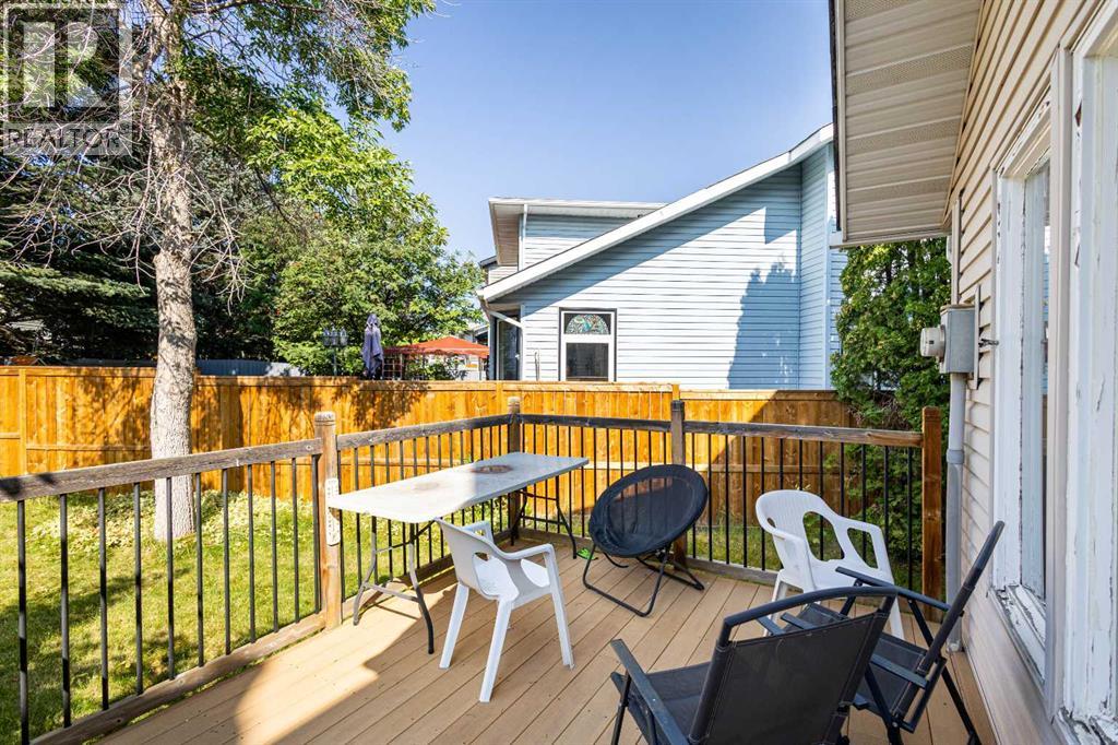 Single Family House for Sale in  Scenic Cove Circle NW Scenic Acres Calgary 