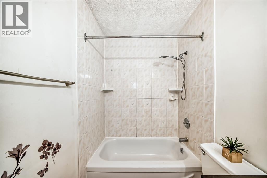 Single Family House for Sale in    Avenue NE Marlborough Park Calgary 