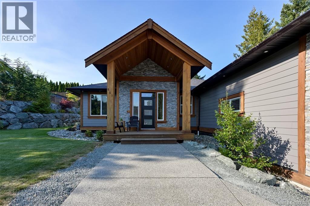 847 Bucktail Rd, Mill Bay