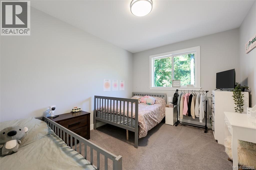 847 Bucktail Rd, Mill Bay