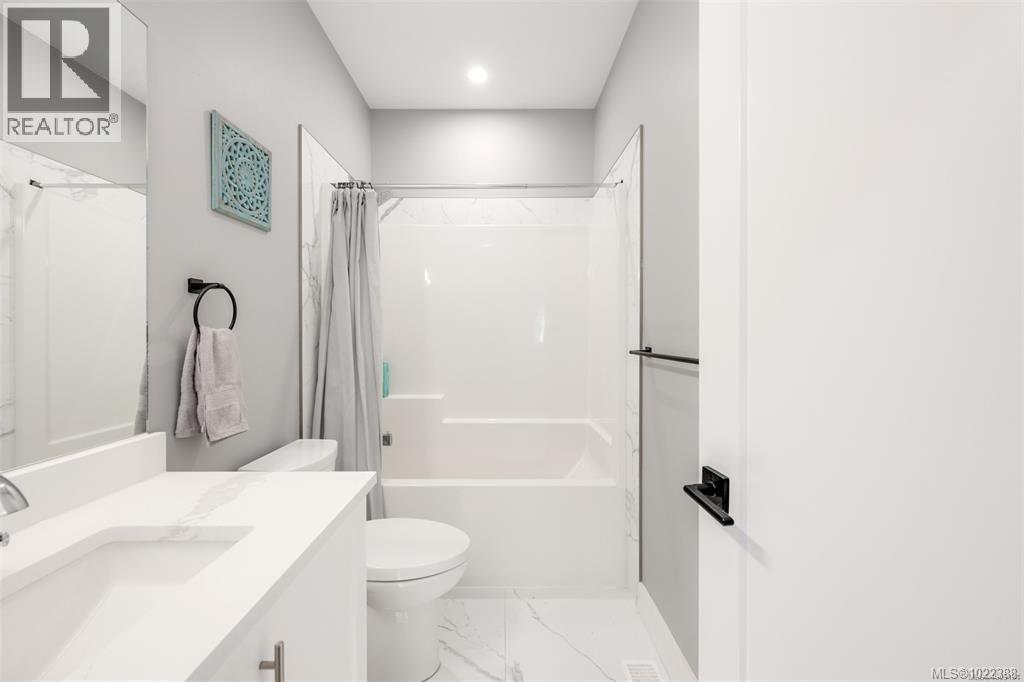 847 Bucktail Rd, Mill Bay