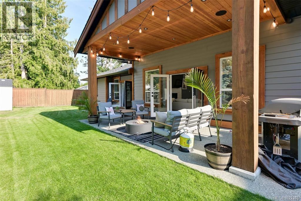 847 Bucktail Rd, Mill Bay