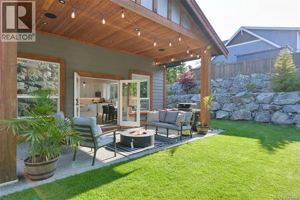 847 Bucktail Rd, Mill Bay