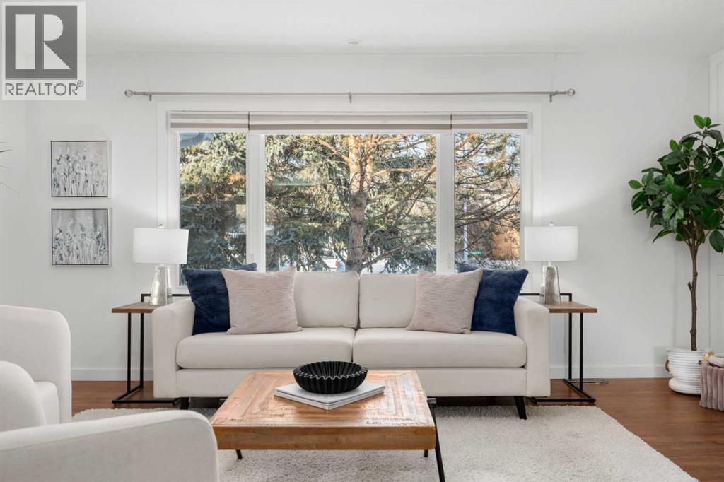 Single Family House Bi-level for Sale in  Bearspaw Drive NW Brentwood Calgary 