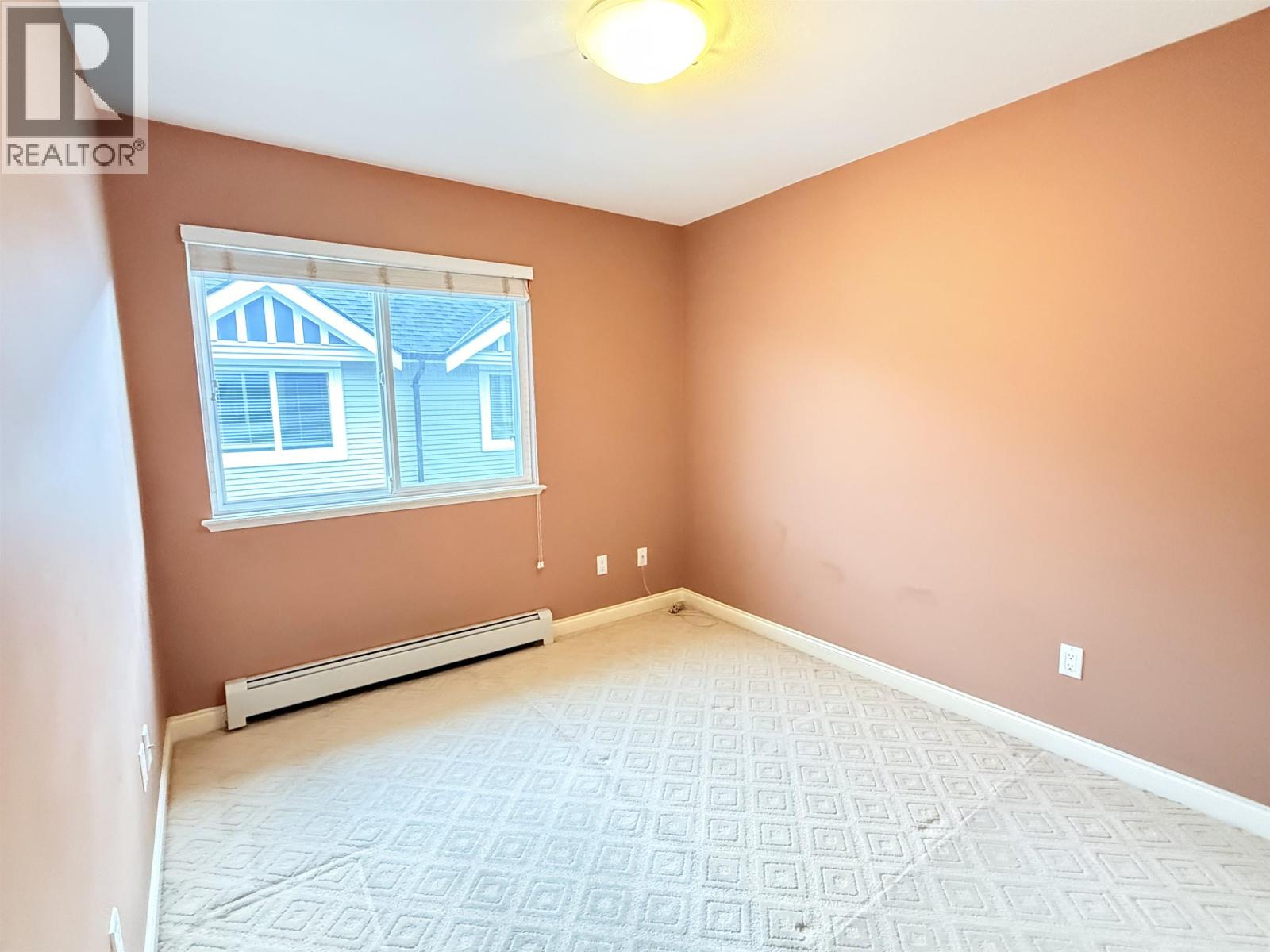 102 3760 DOMINION STREET, Burnaby