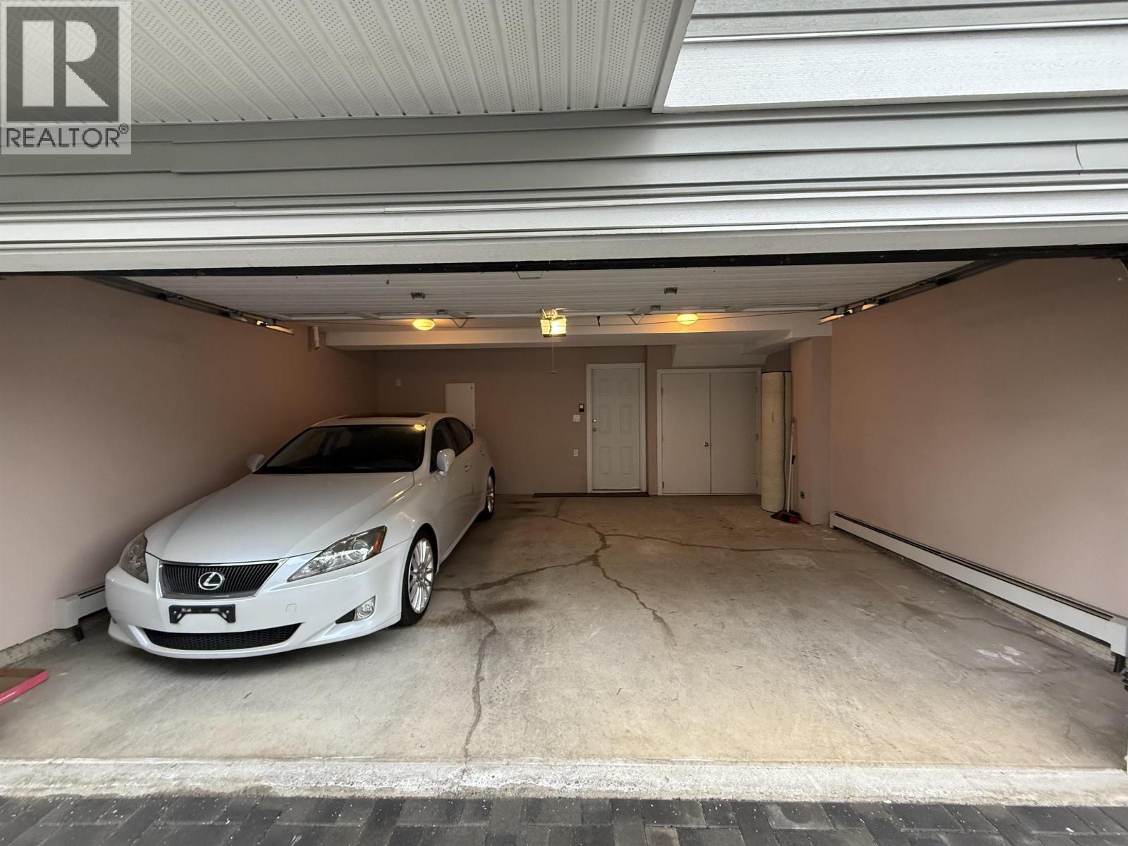 102 3760 DOMINION STREET, Burnaby