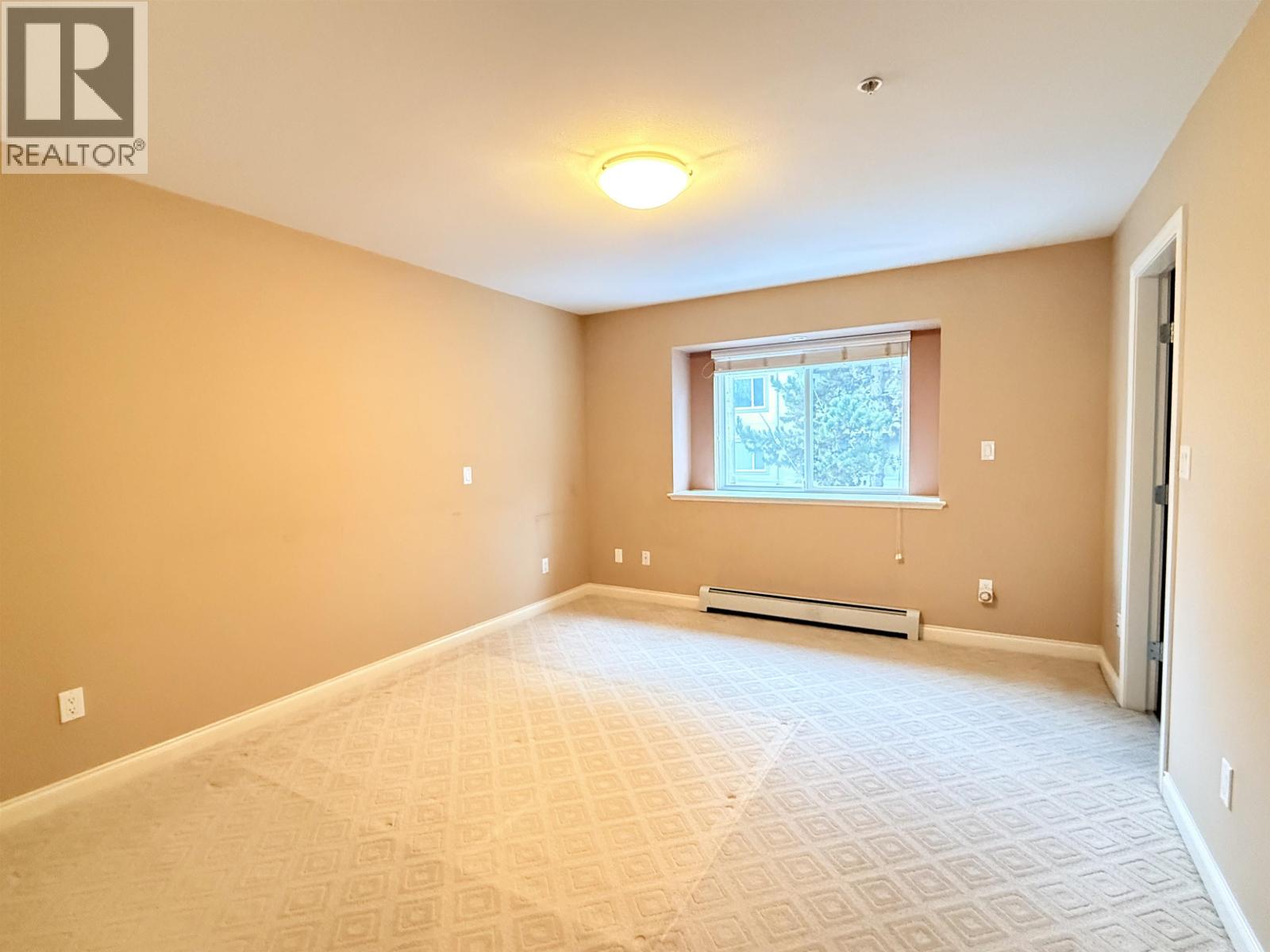 102 3760 DOMINION STREET, Burnaby