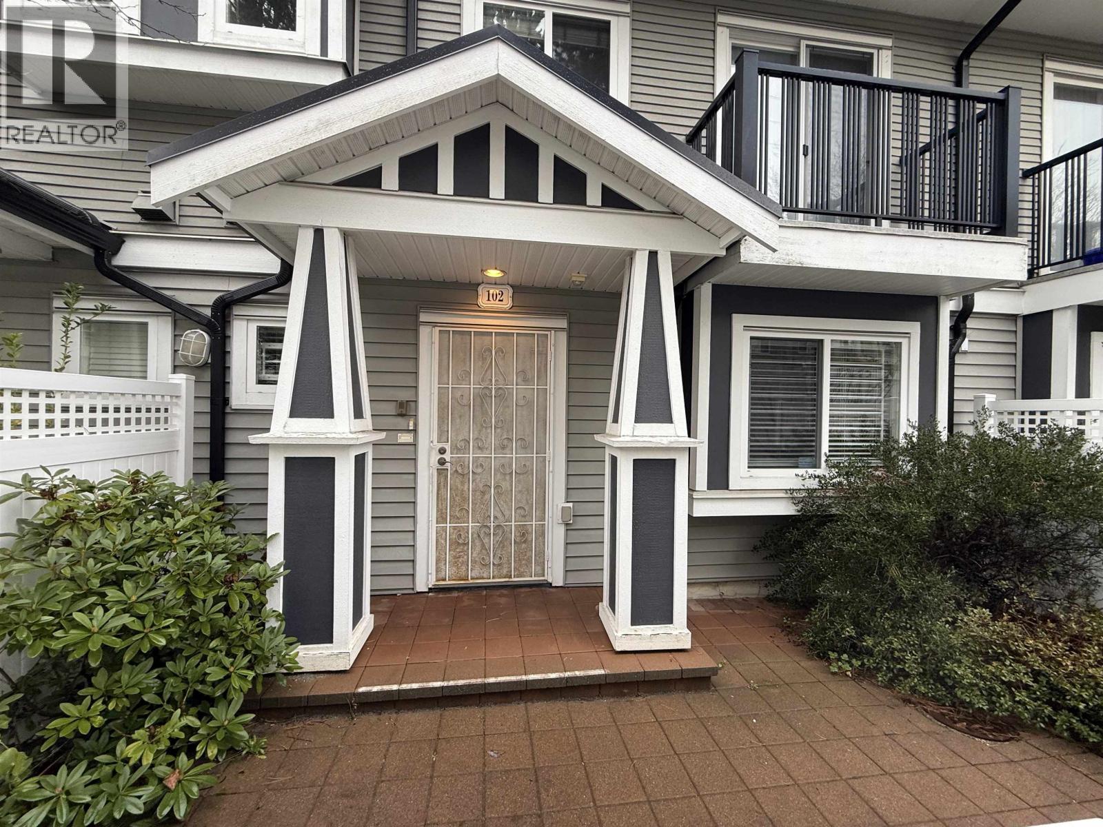 102 3760 DOMINION STREET, Burnaby