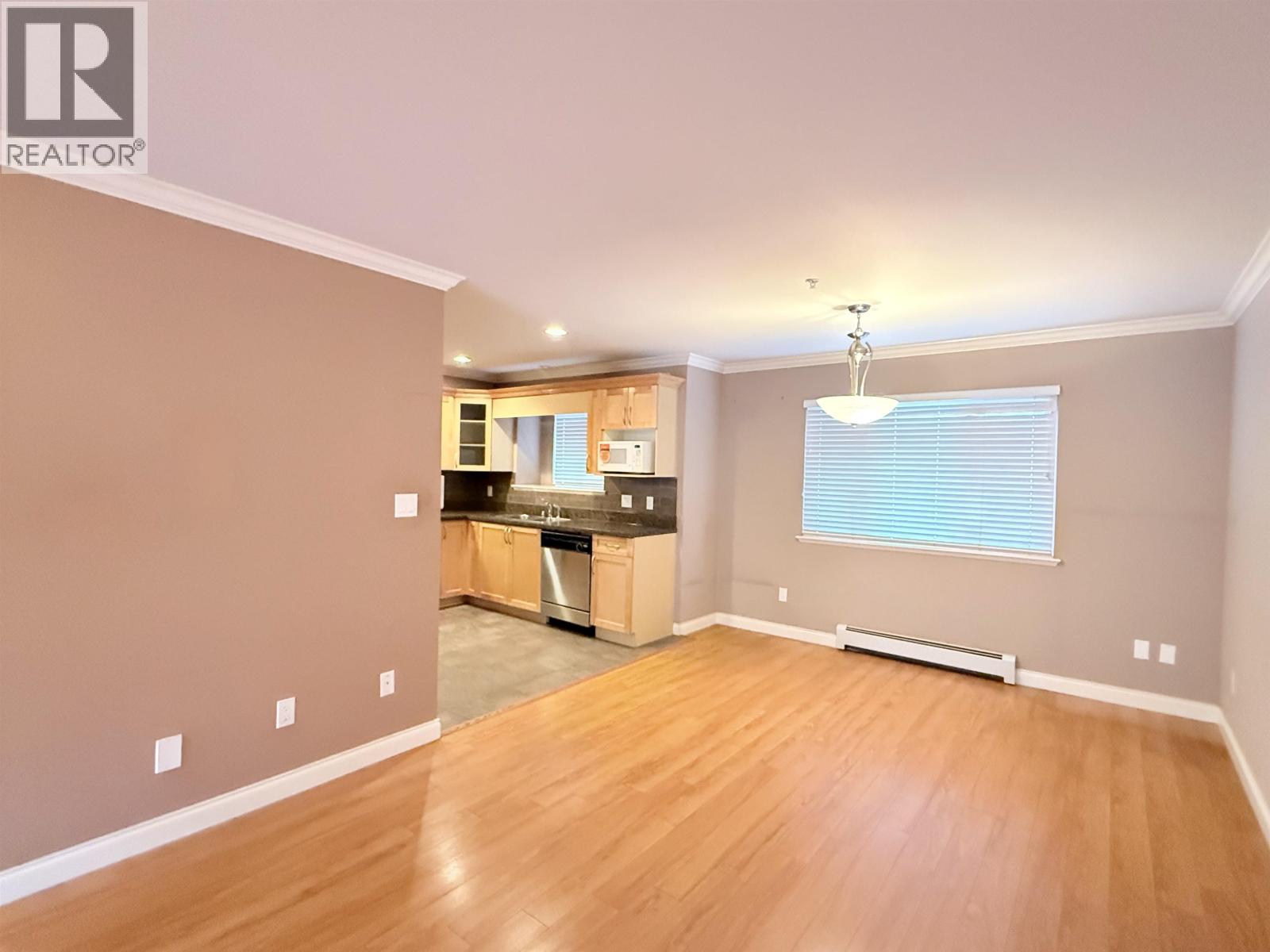 102 3760 DOMINION STREET, Burnaby