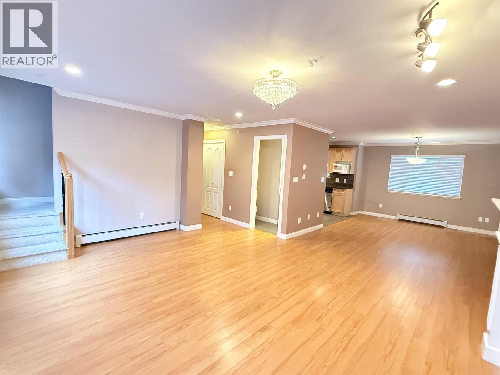 102 3760 DOMINION STREET, Burnaby