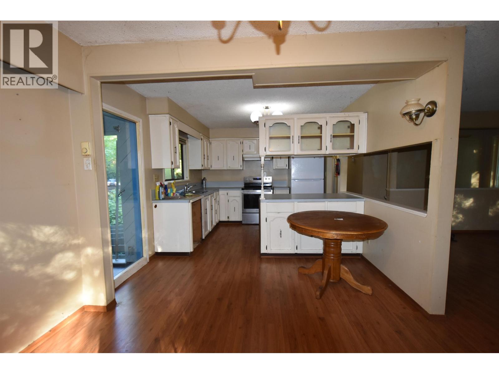 2240 OLDERSHAW ROAD, Roberts Creek