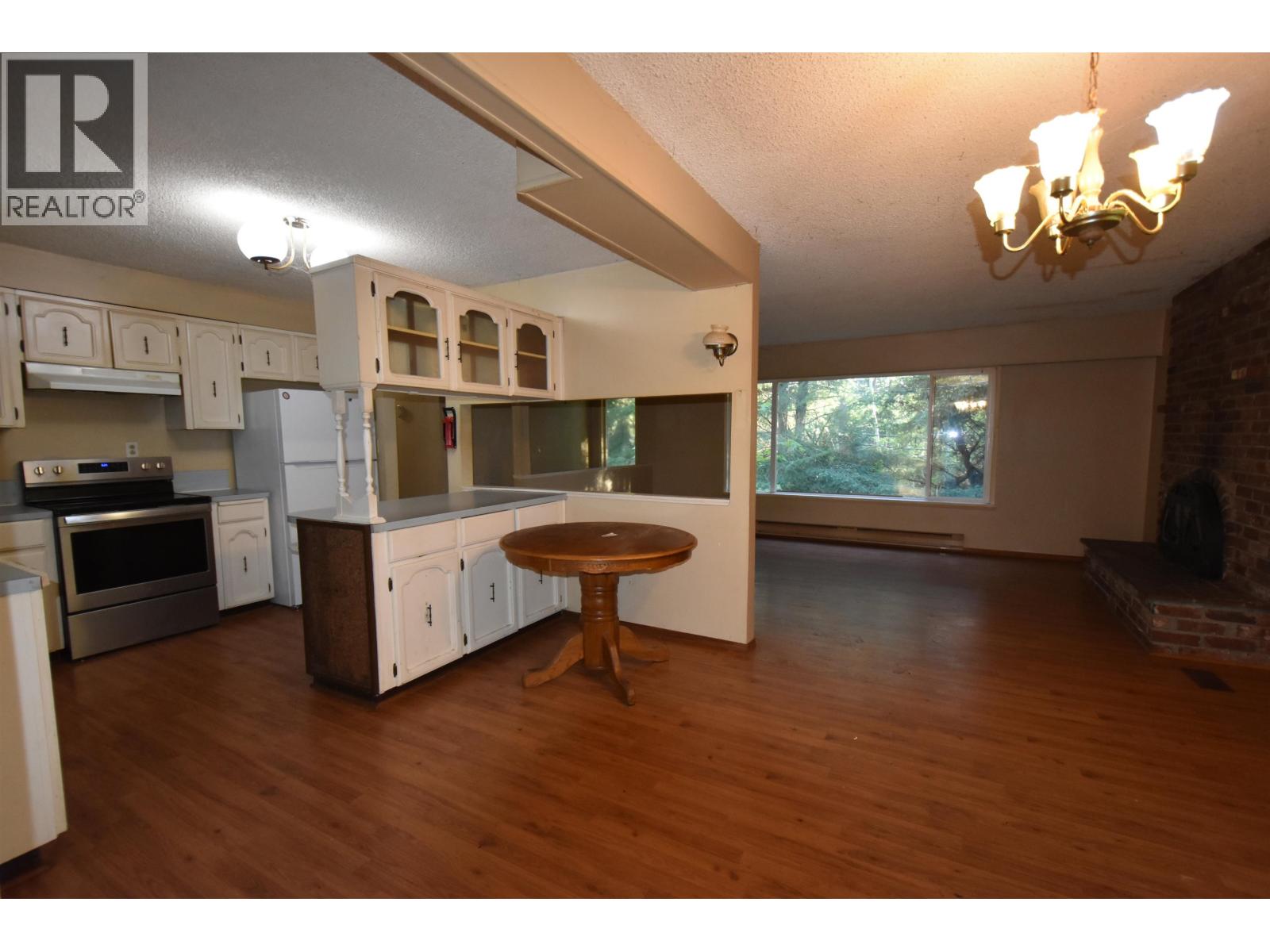 2240 OLDERSHAW ROAD, Roberts Creek