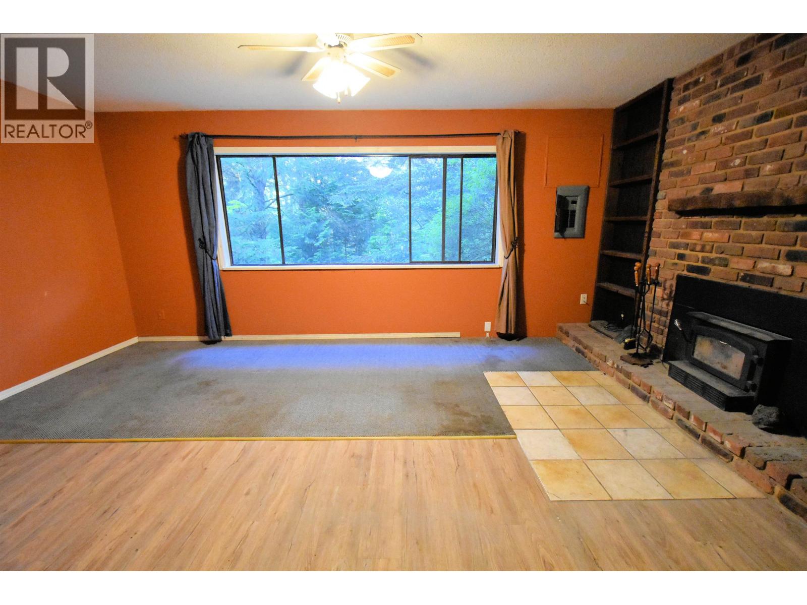 2240 OLDERSHAW ROAD, Roberts Creek