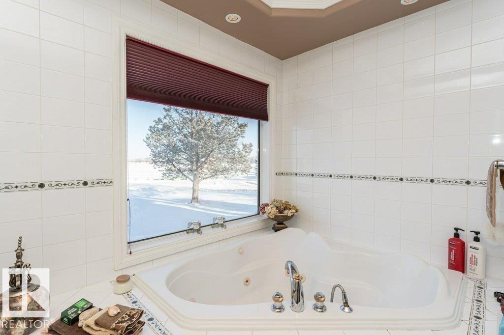 9610 167 ST SW SW, Edmonton