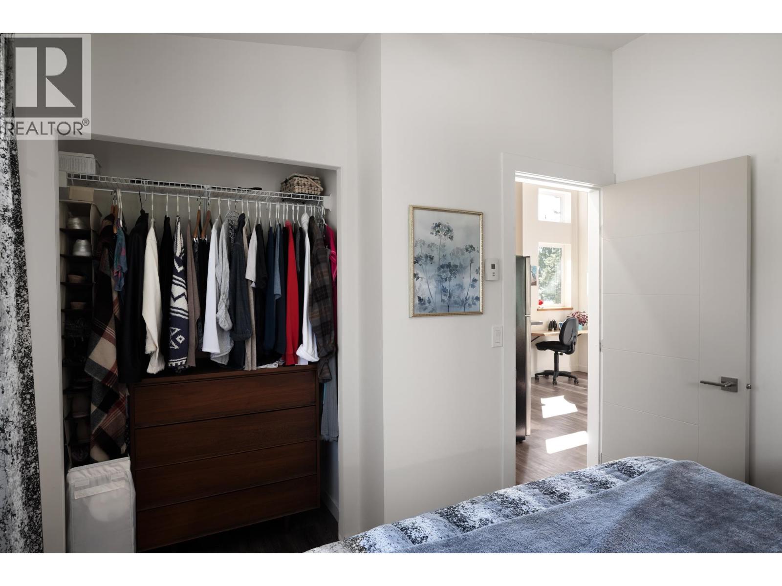 7835 REDROOFFS ROAD, Halfmoon Bay