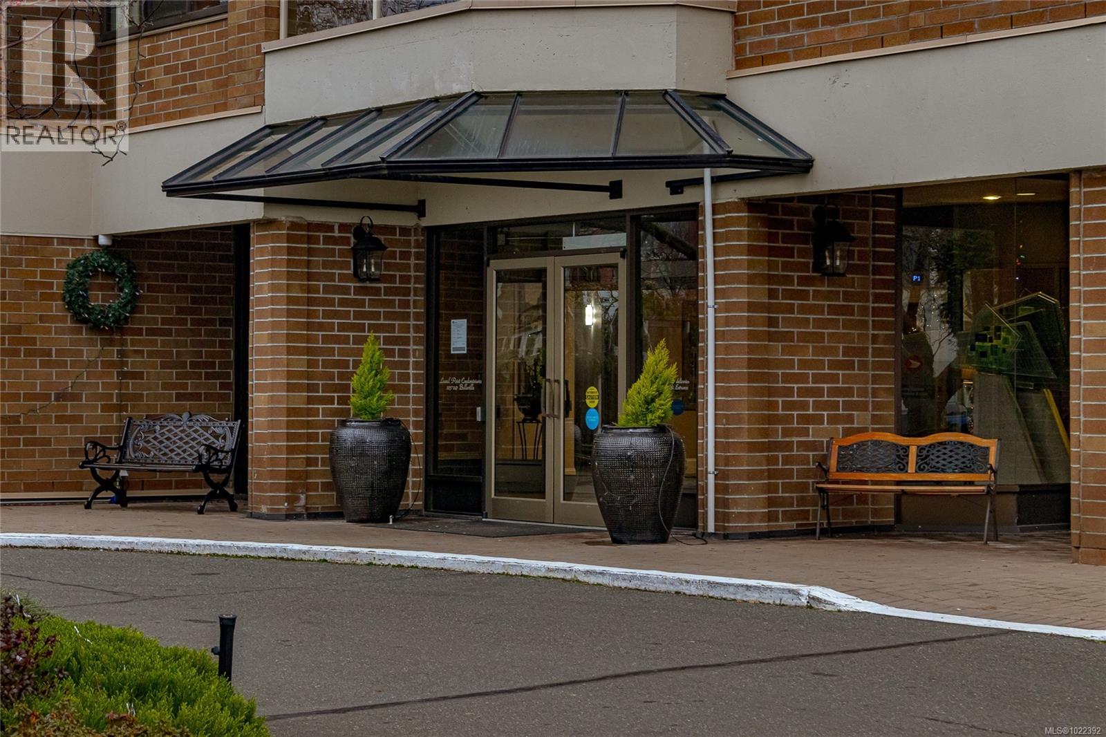 413 225 Belleville Street, Victoria