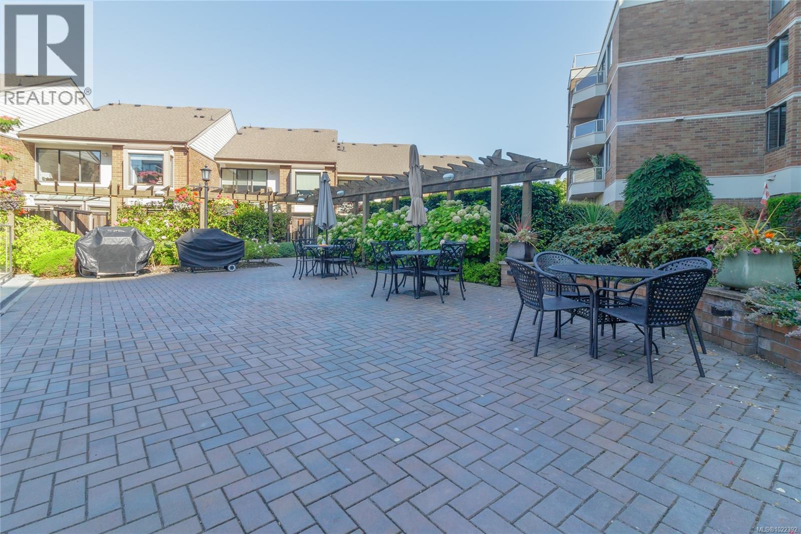 413 225 Belleville Street, Victoria